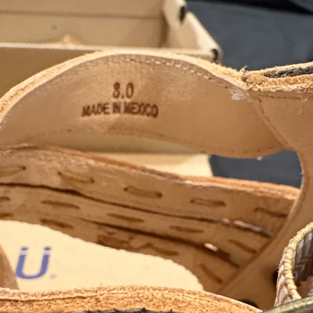 Bed Stu Cream and Tan Sandals - Picture 13 of 15